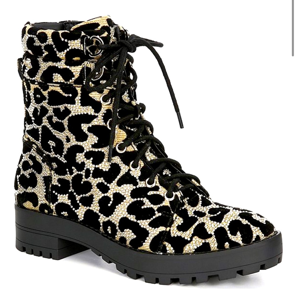Beautiful leopard booties. Very comfortable